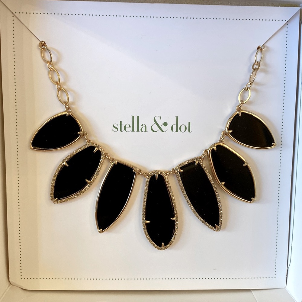 Stella & Dot Allegra Necklace